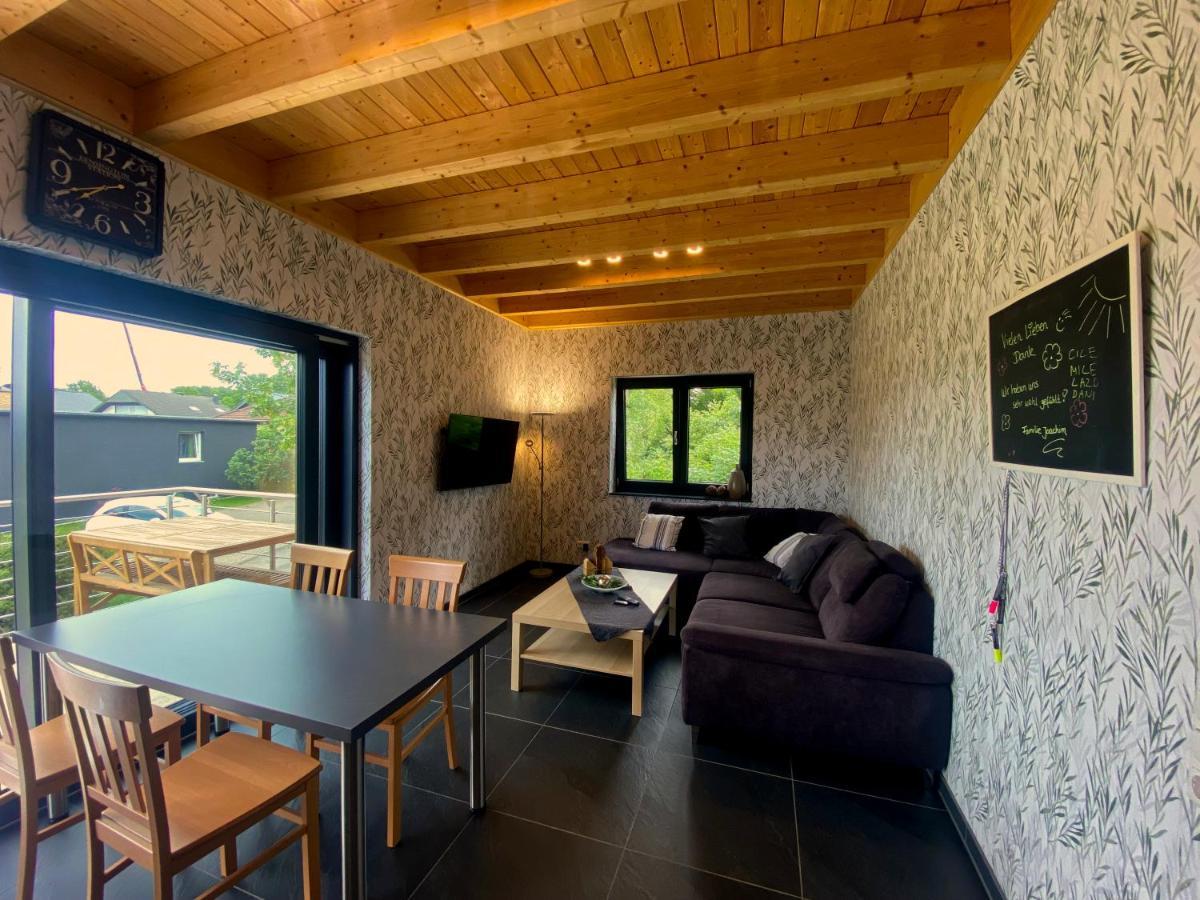 Ferienwohnung Am Weiher Kategorie 1 نيدغن المظهر الخارجي الصورة
