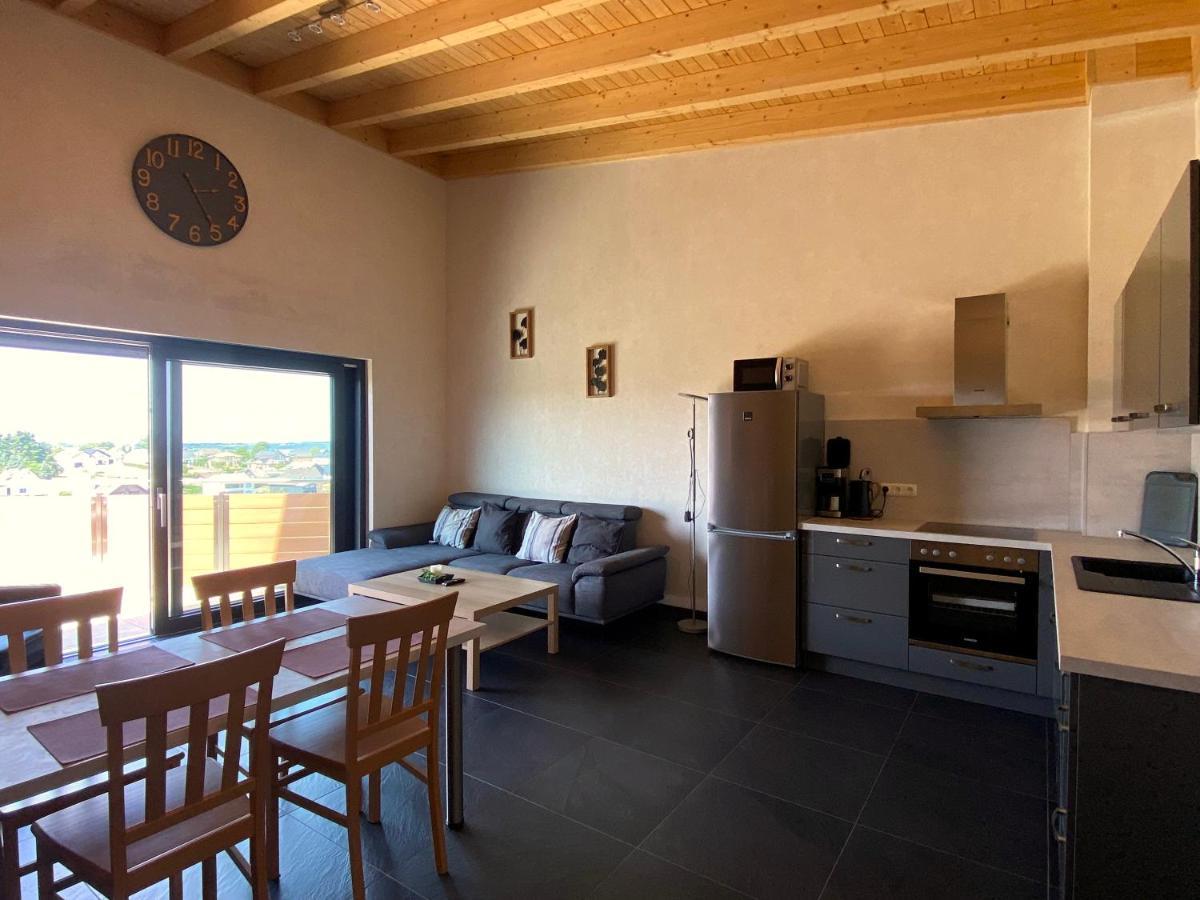 Ferienwohnung Am Weiher Kategorie 1 نيدغن المظهر الخارجي الصورة