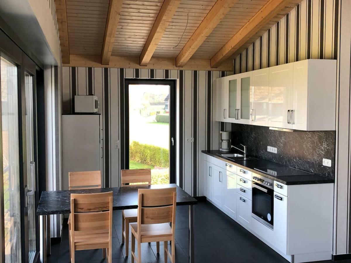 Ferienwohnung Am Weiher Kategorie 1 نيدغن المظهر الخارجي الصورة
